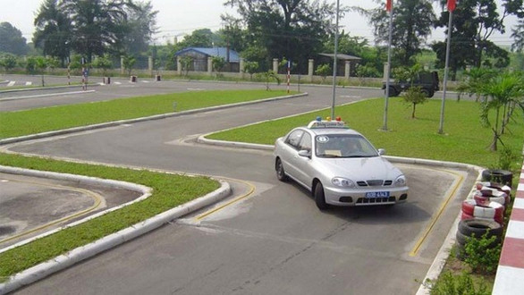 Sân tập lái xe Kiều Mai