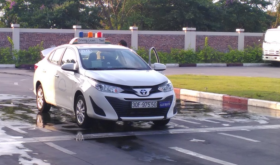 Chia sẻ kinh nghiệm và kỹ năng học bằng lái b2 cho người mới