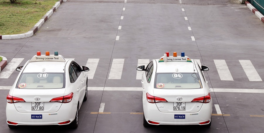 học bằng lái b2 kỹ năng thực hành