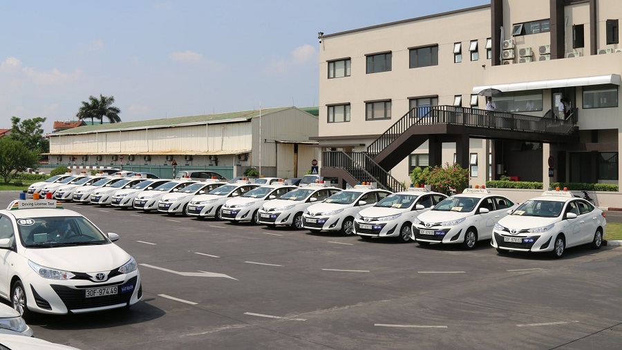 học bằng lái b2 cho người mới