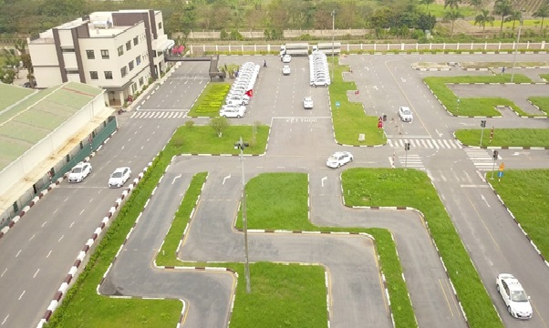 học lái xe ô tô hạng C hình 3