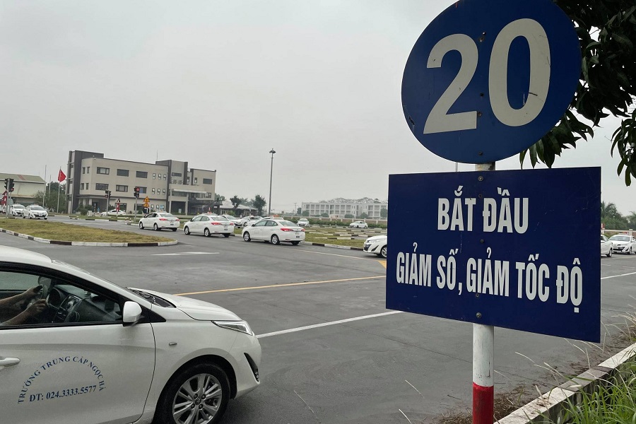 thi bằng lái xe b2 tại hà nội với trung tâm c500