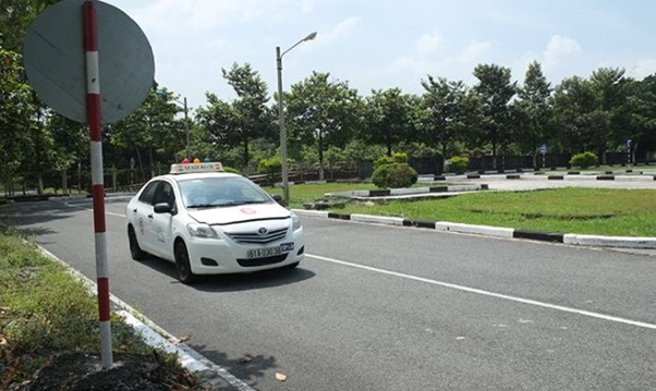 thi bằng lái xe b2 hình 3